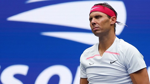 Rafael Nadal Lộ hình ảnh xót xa về Rafael Nadal, nguy cơ cao lỡ hẹn Roland Garros